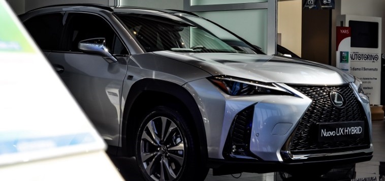 È arrivato il Nuovo Lexus UX Hybrid: scoprilo in tutte le concessionarie ufficiali Autotorino Lexus